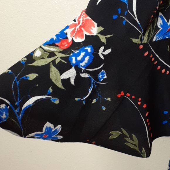 LULUS  STUNNING  DRESS - Picture 2 of 7